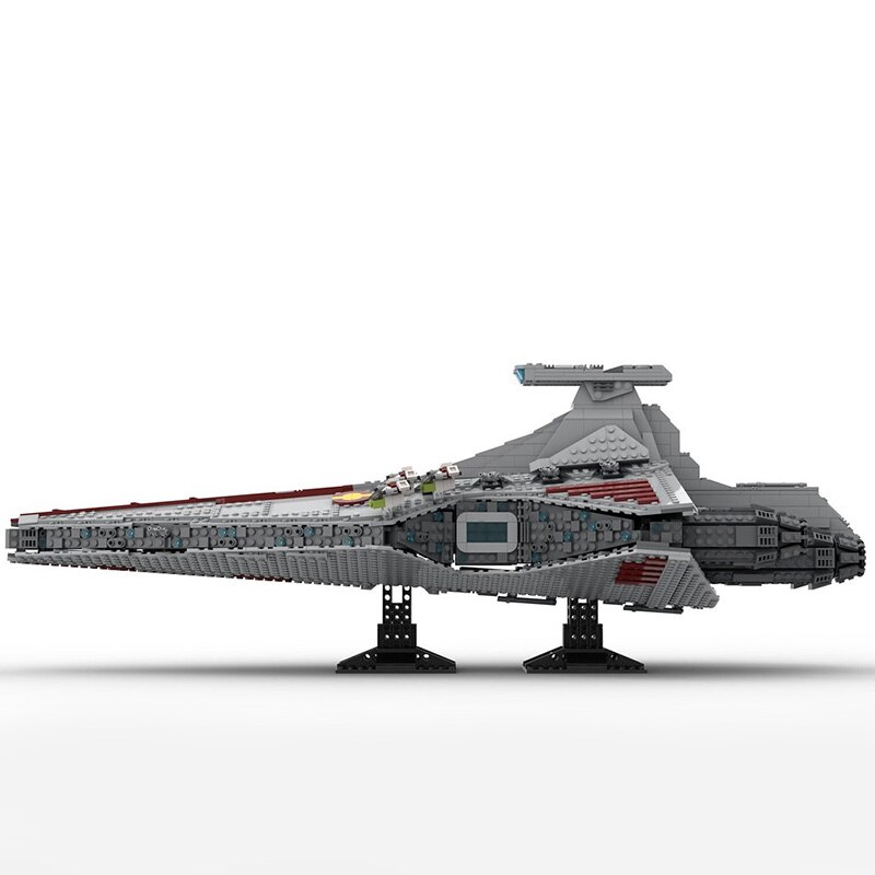 Venator-class Republic attack cruiser with Star Wars MOC-43186 by Bruxxy with 2565 Pieces MOC Brick Land