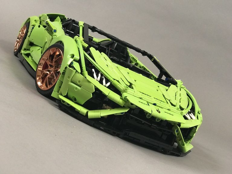 Lamborghini Huracan Evo Spyder Technic MOC-72491 by Loxlego with 3055 ...