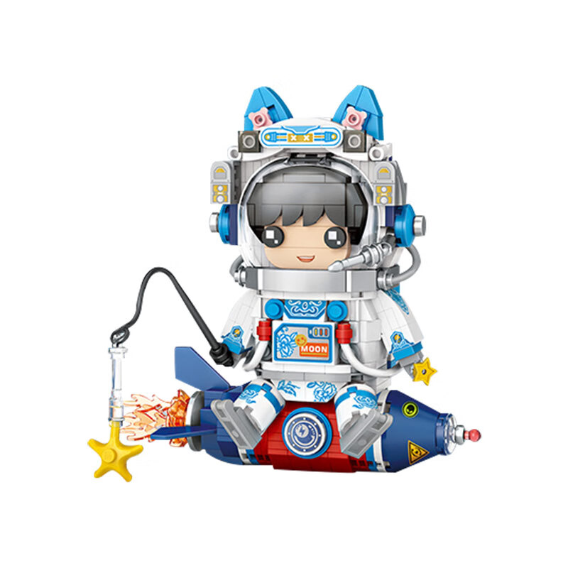 I'm Not a Square Head: Blue and White Porcelain Astronaut LOZ 1753 Creator With 597pcs