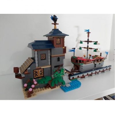 Guardhouse Island and Ship CREATOR MOC-85340 by LetsBrick with 908 pieces