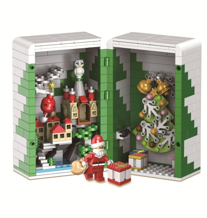 https://mocbrickland.com/wp-content/uploads/CREATOR-Winner-5037-White-Christmas-Gift-Box-3.jpg