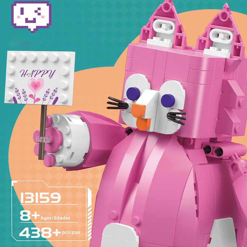 Cute Happy Pink Fox MOULD KING 13159 Creator With 438 Pieces