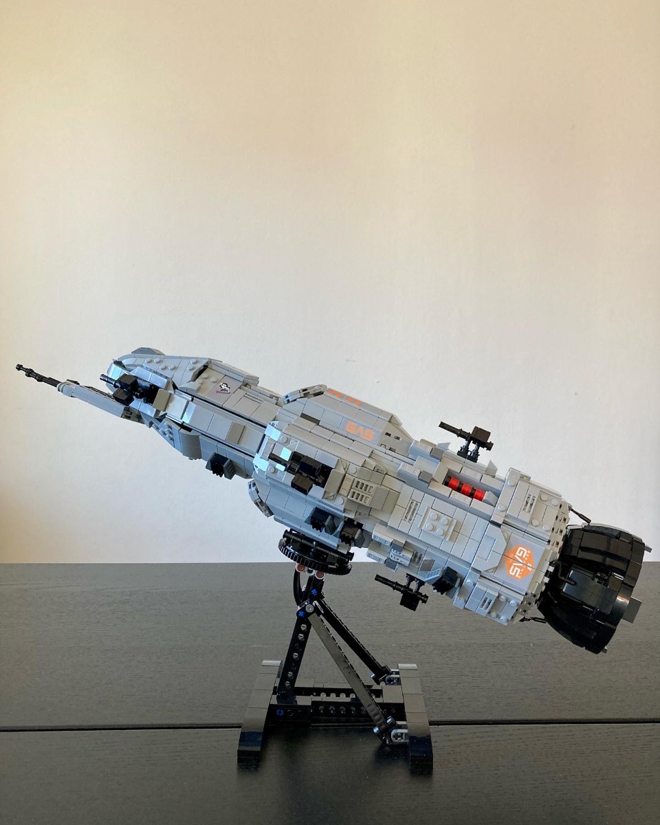 Rocinante Mid Scale MOC-95452 Space With 1930 Pieces