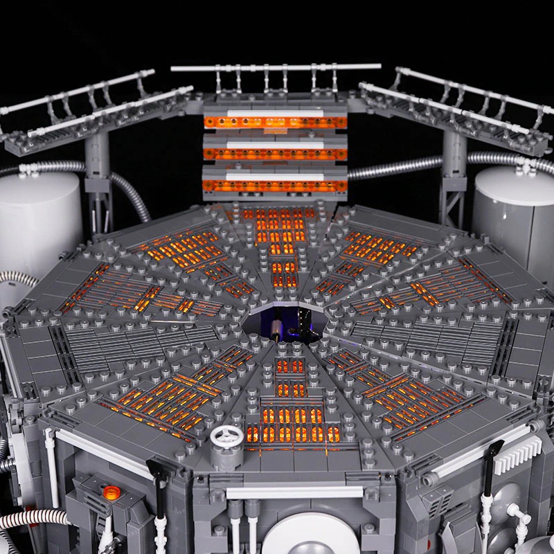 Carbon Freeze Chamber Star Wars MOC-12879 with 2903 pieces Carbon Freeze Chamber Star Wars MOC-12879 with 2903 pieces