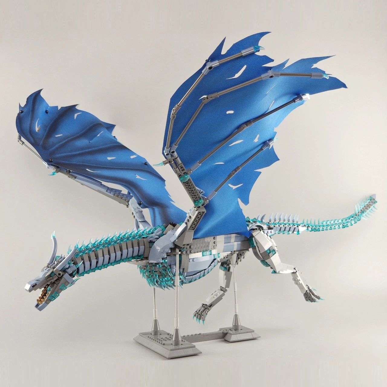 Super-18K-K90-Movie-Game-of-Thrones-Blue-Drogon-4.jpg