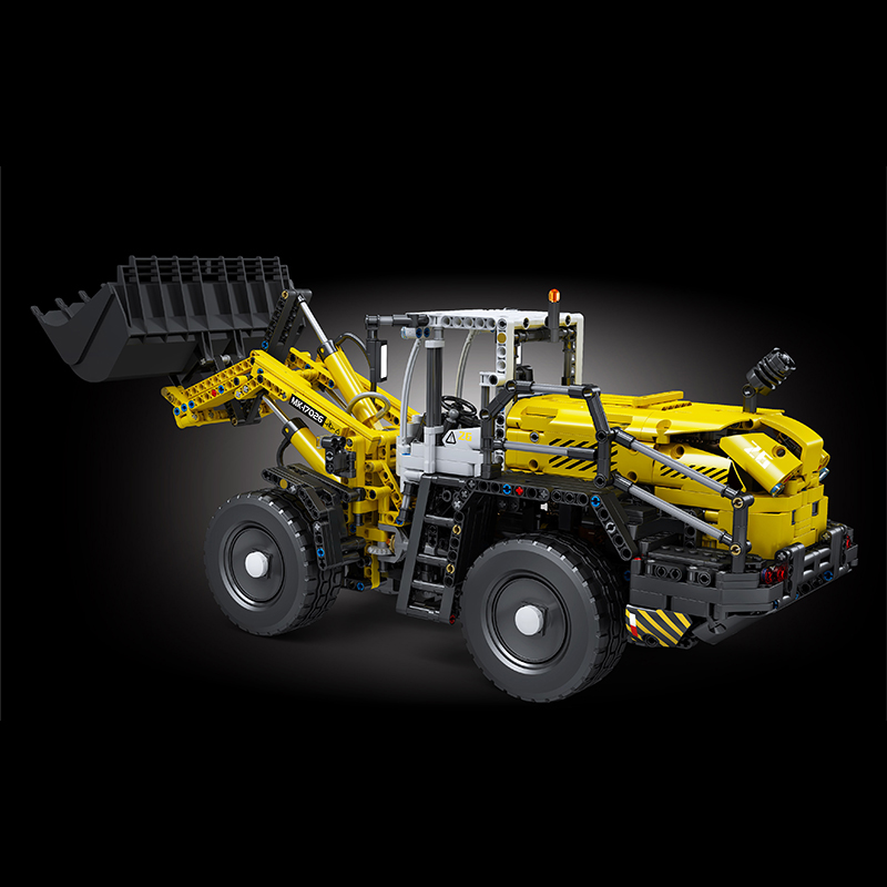 Pneumatic Loader L550 with Motor Mould King 17026 Technic with 1803 Pieces