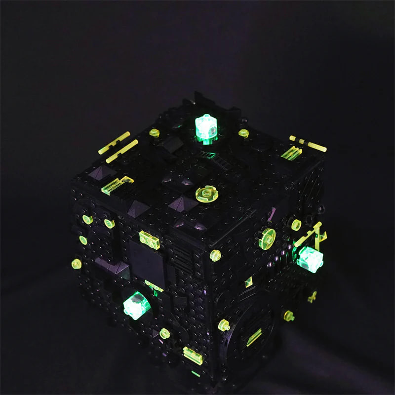 YOURBRICKS-60001-Star-Trek-Borg-Cube-with-Lights-3.jpg