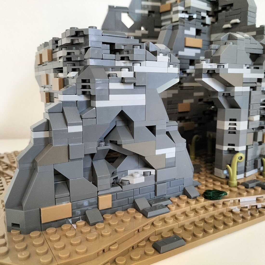 authorized-medieval-ruins-military-war-s_main-4