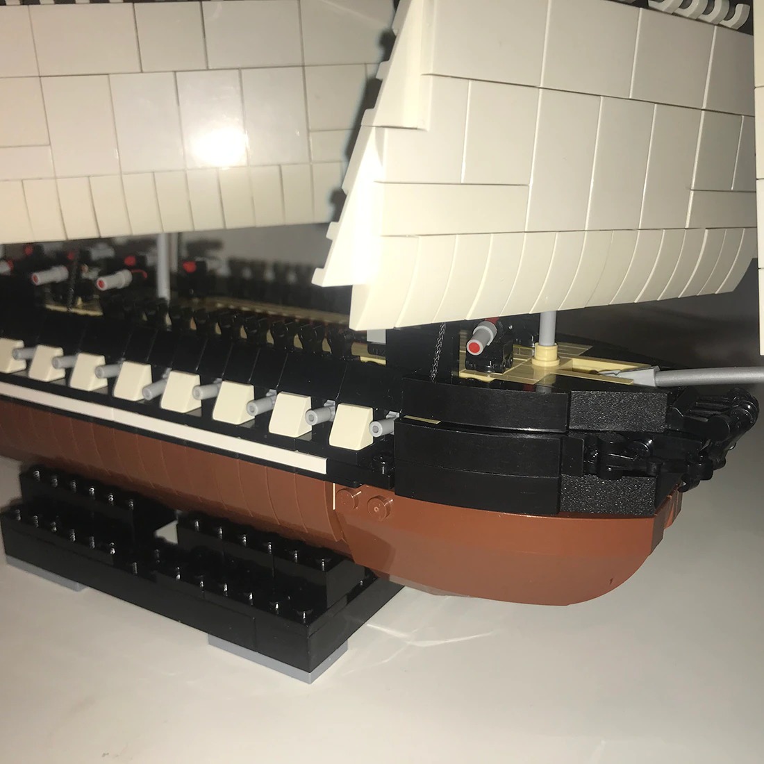 USS Constitution Ship MOC-40456 Creator With 1392PCS