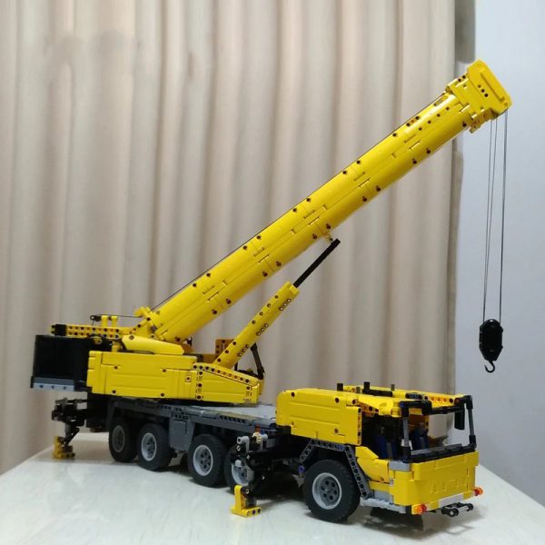 Grove GMK 5250L Mobile Crane Technician MOC86030 with 4401 pieces