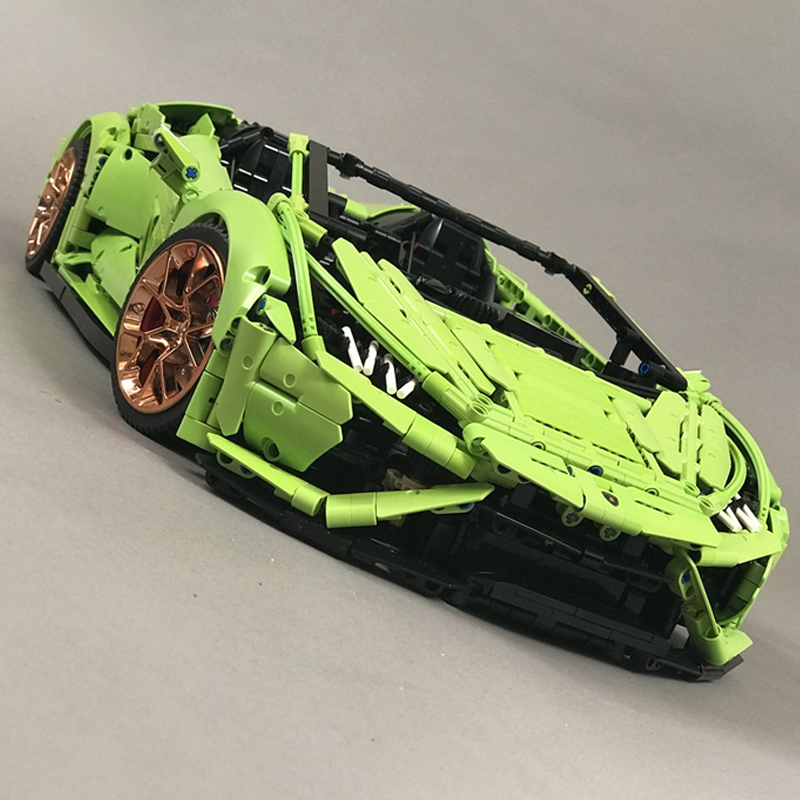 Lamborghini Huracan Evo Spyder Technic MOC-72491 by Loxlego with 3055 pieces