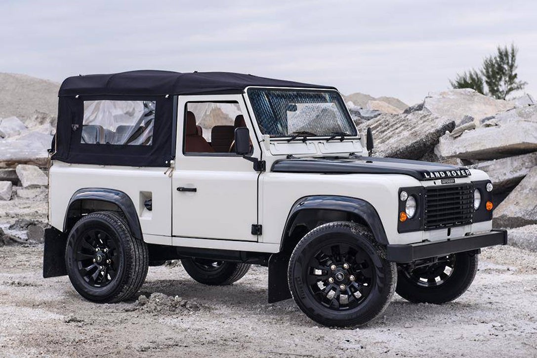 Land Rover Defender 90