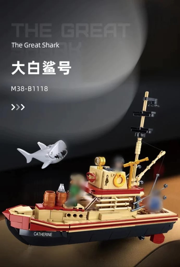 Great White Shark SLUBAN M38-B1118 Creator With 592 Pieces