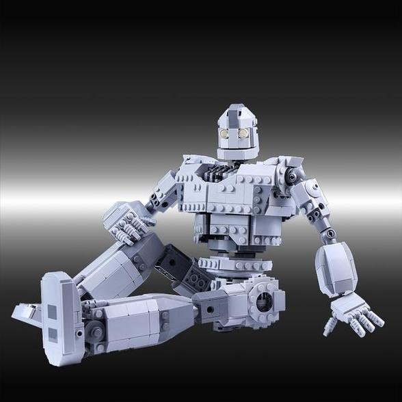 CREATOR MOC 14898 The Iron Giant - I Am Not a Gun by Buildbetterbricks MOCBRICKLAND